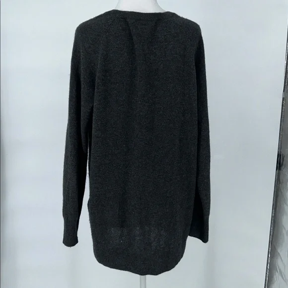 Equipment Charcoal V-Neck Sweater Ribbed Cuff Long Length Spft Sweater Sz L - Picture 5 of 10